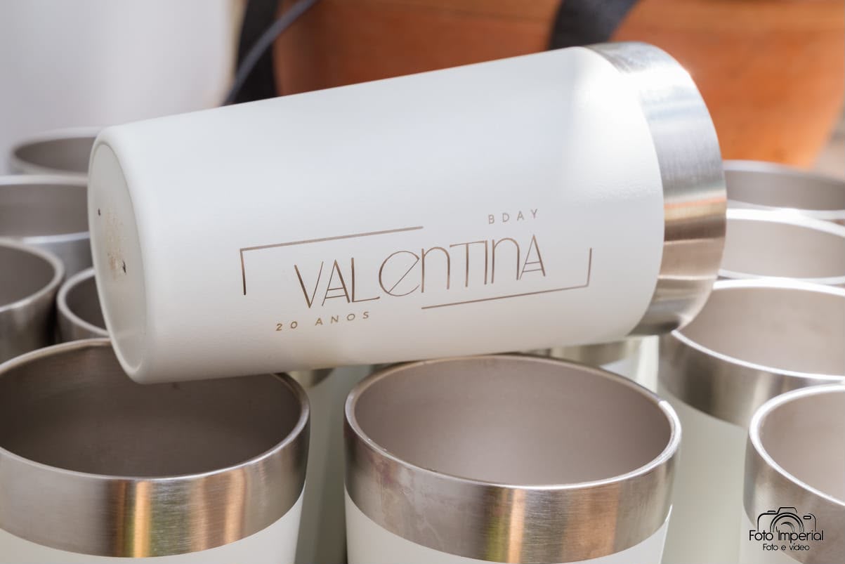 Copo térmico com gravação a laser personalizado